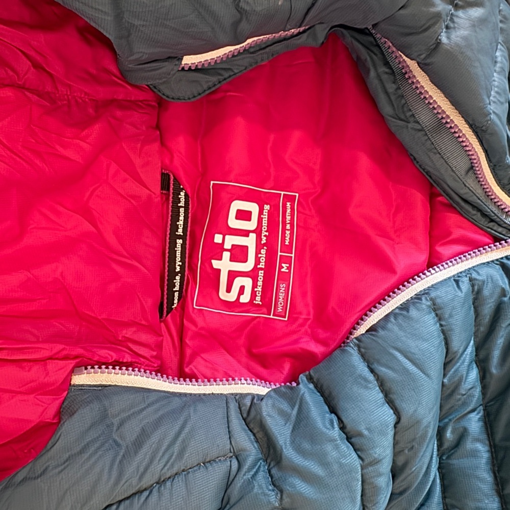 Women’s Stio Pinion Puffer - Picture 3 of 4